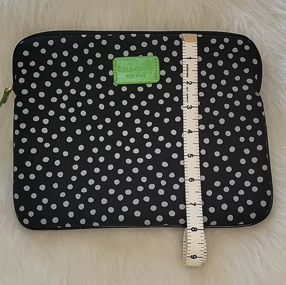 KATE SPADE Black White Polka-Dot Padded Neoprene Zip Boho Tablet Electronic Case